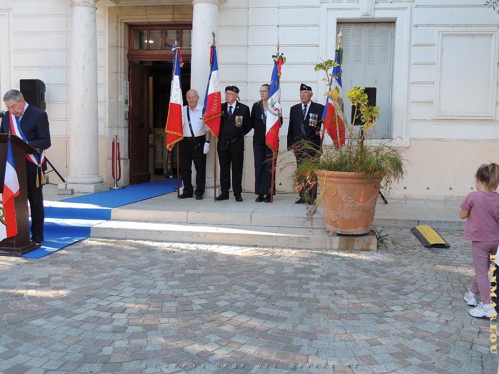2025 09 25 OULLIOULES HOMMAGE NATIONAL AUX HARKIS (23).jpg